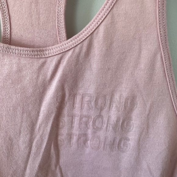 Fabletics - Strong Tank - Picture 2 of 6